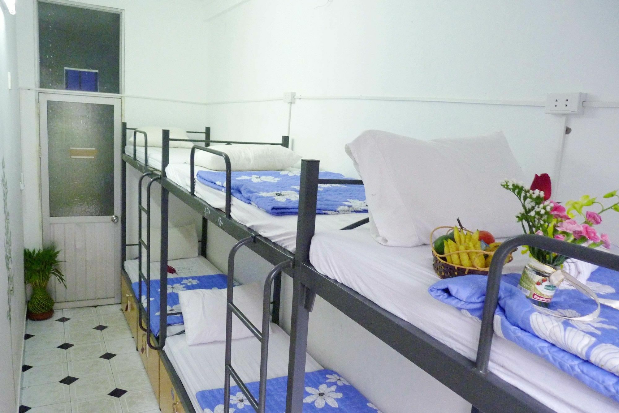 Daisy Hostel Hanoi Esterno foto